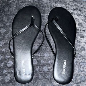 Black Steven Madden Flip flops